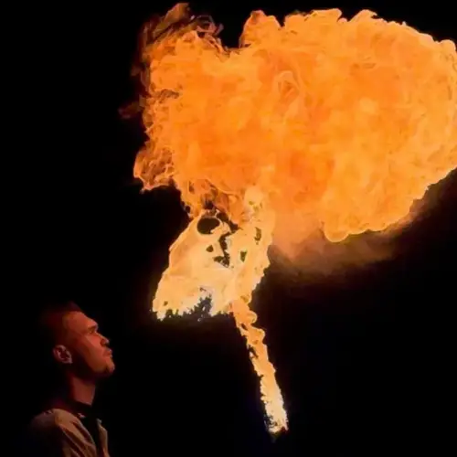 Malo Brûlegueule - Le Pirate cracheur de feu